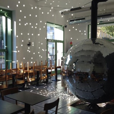 MADAME_DiscoVolante_© Madame Architects