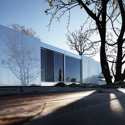 DELUGAN MEISSL ASSOCIATED ARCHITECTS | Casa Invisible | Foto: Christian Brandstätter